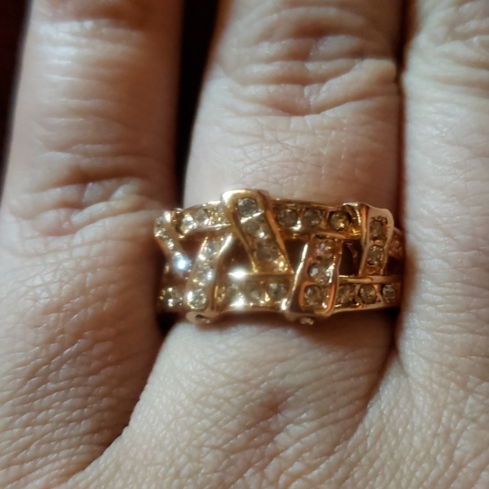 New Gold Plated ring size 8